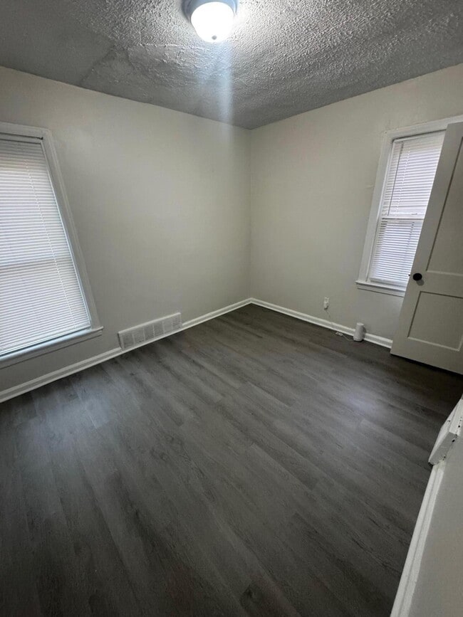 Foto del edificio - 8900 Artesian St