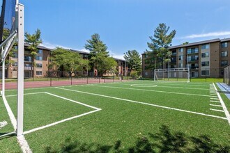 Building Photo - Spring Parc