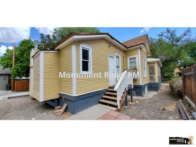 Available Now!  Cute 1 Bed/1 Bath in Downt... photo'