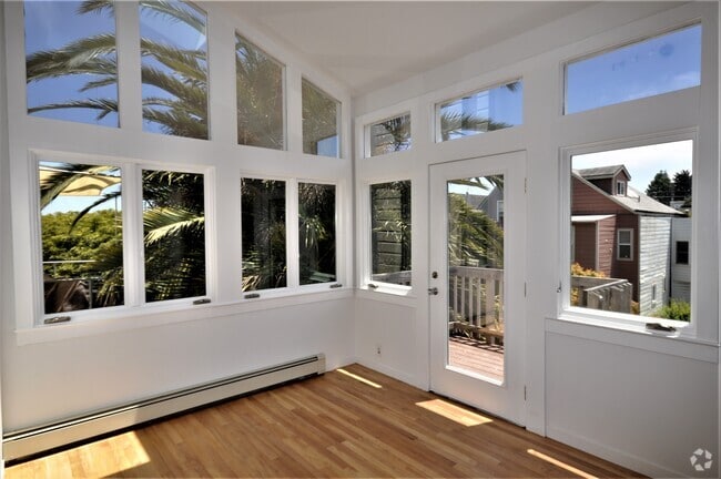 Dining room/sunroom - 4055 25TH ST