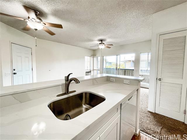 Building Photo - 91-289-289 Hanapouli Cir