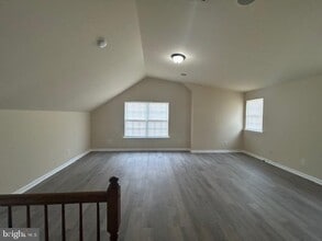 Building Photo - 4704 Denview Way