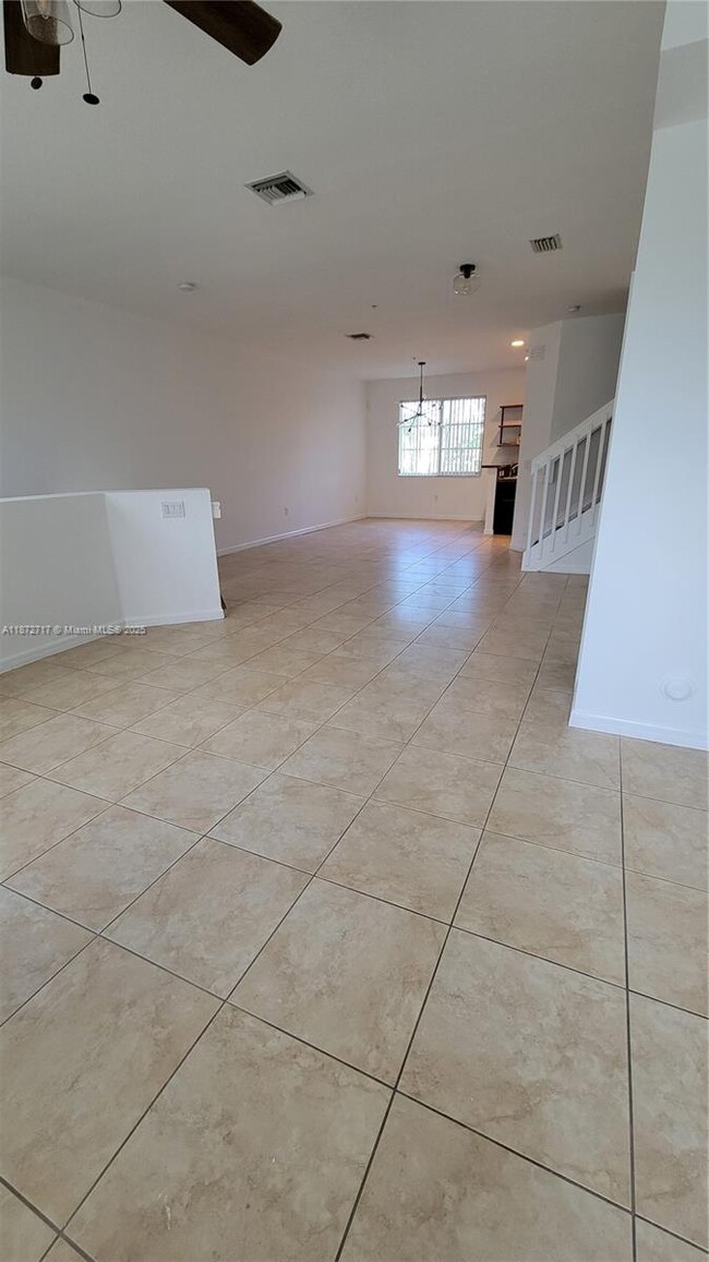 Building Photo - 12600 SW 50th Ct