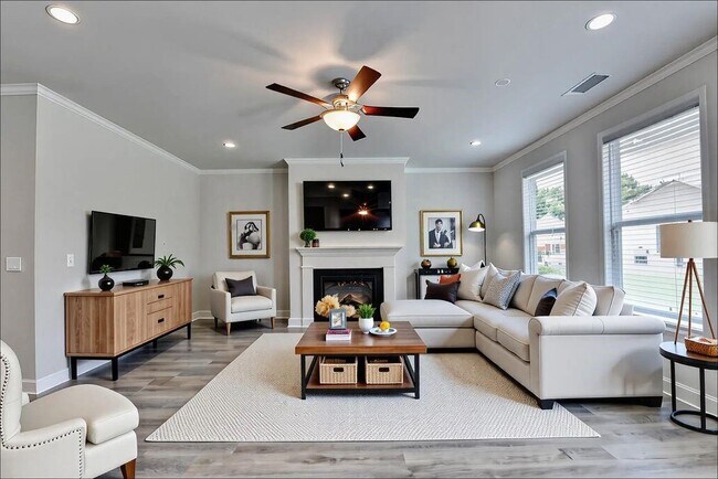 Building Photo - 7309 Yewtree Dr