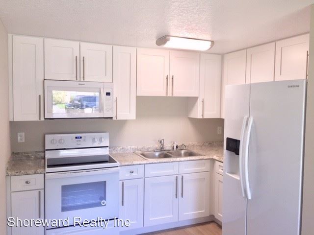 Building Photo - 2 br, 1 bath House - 1323 Solar Circle Unit C