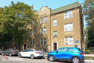 Building Photo - 2119 W Ainslie St