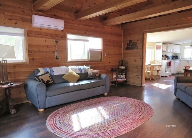 Building Photo - 35101 Barbara Lee Dr