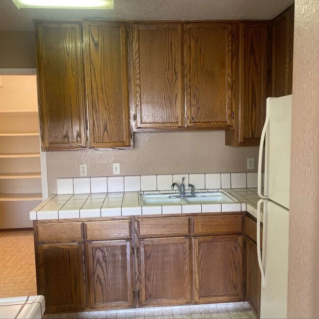 Foto del edificio - 1981 Park Ave