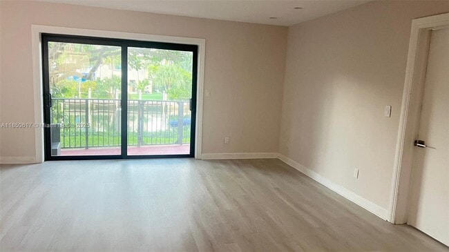 Building Photo - 6855 Edgewater Dr