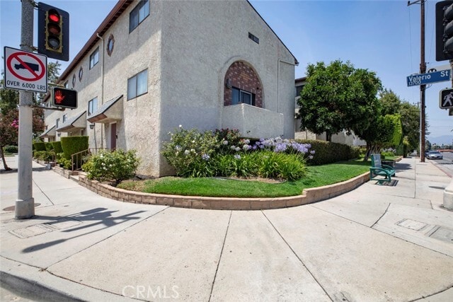 Building Photo - 7409 Woodman Ave