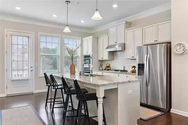 Building Photo - 523 Headwind Wy