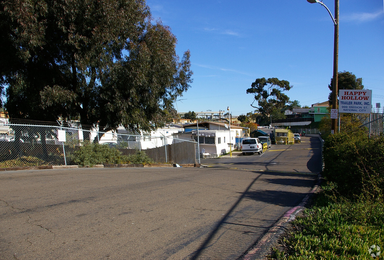 Foto del edificio - Happy Hollow Trailer Park