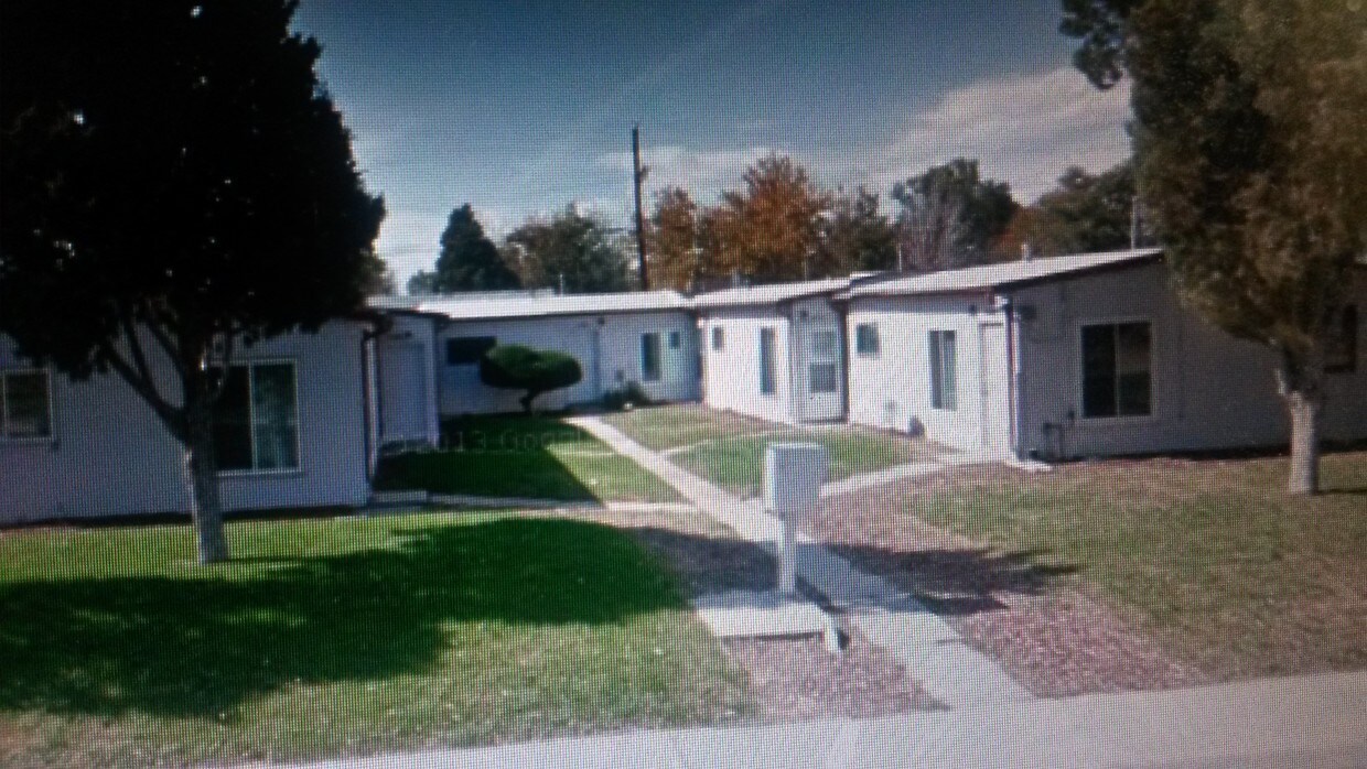 U Shaped Building - 7059 Niagara St