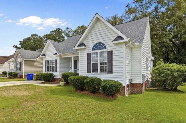 Photo - 1013 Sebring Dr House