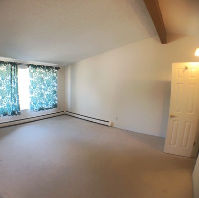 Building Photo - Unique 3 Bedroom 3 Full Bath Home with tha...
