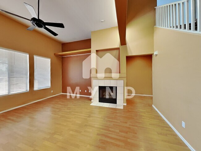 Building Photo - 1370 E Folley Pl