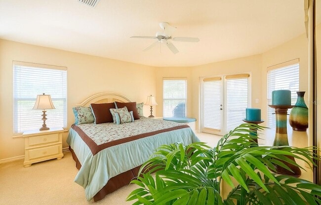 Foto del edificio - 8365 Walbert St