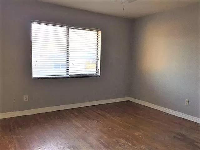 Foto del edificio - 1102 NW 27th St