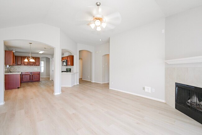 Building Photo - 3111 Myrtle Ranch Dr