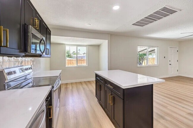 Building Photo - Coming Soon! 3bed 2 bath plus Casita HUGE LOT for all your RV & recreational storage needs