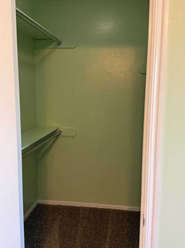 Foto del edificio - 4304 Liberty Cir