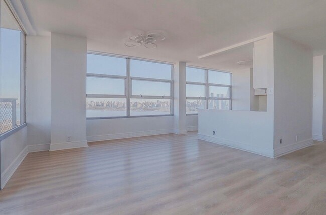 Foto del edificio - 6050 JFK Blvd E