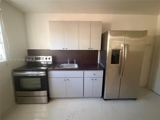 Foto del edificio - 1290 NE 156th St