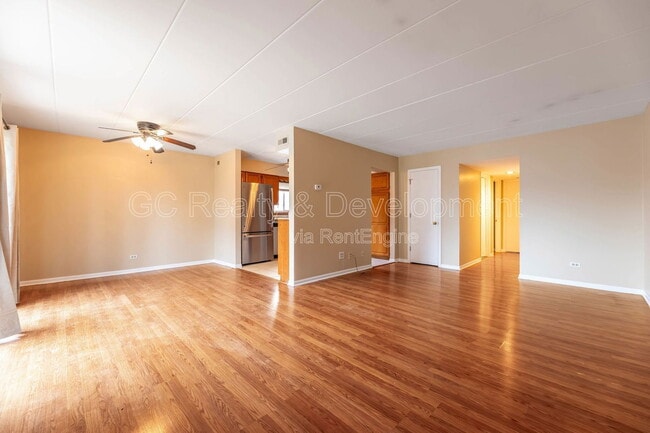 Building Photo - 14810 Kenton Ave