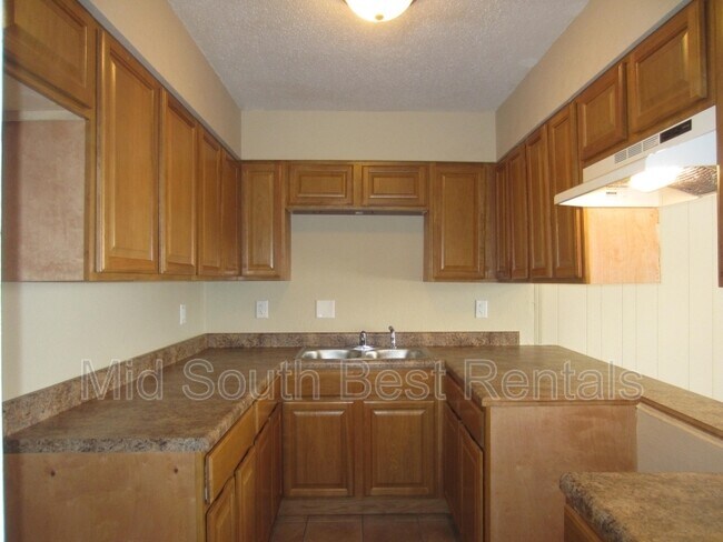 Building Photo - 5709 Myers Rd
