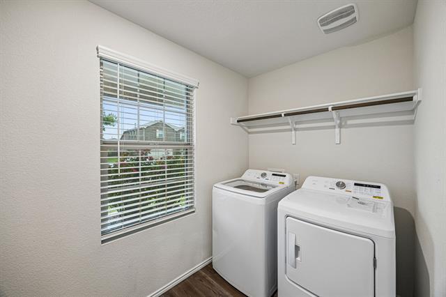Building Photo - 1605 Fields View Dr
