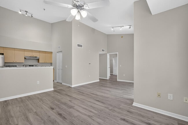 Building Photo - 4271 San Marino Blvd