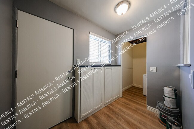 Foto del edificio - 404 W Mission Ln