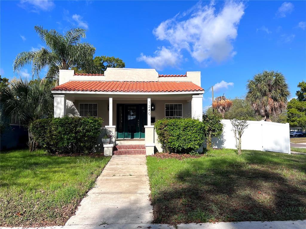 Foto principal - 1240 15th St N