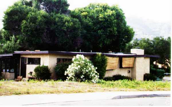 Primary Photo - 325-325 #'s B,E Oak View Ave