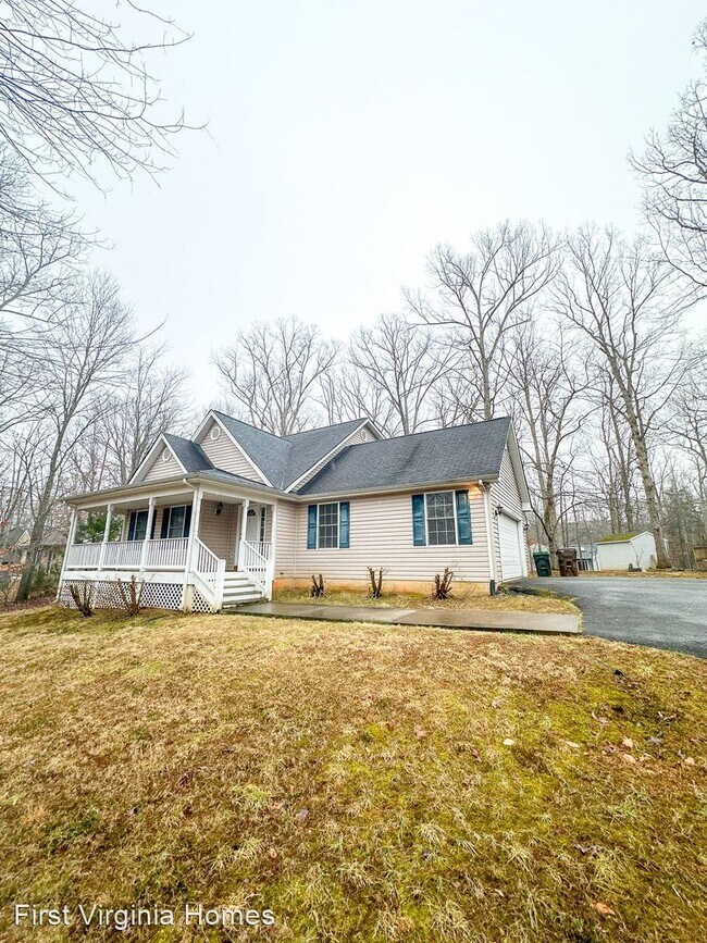 Foto del edificio - 3 br, 2.5 bath House - 5 Rowell Road