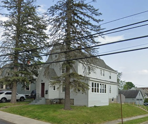 Building Photo - 251 Church St