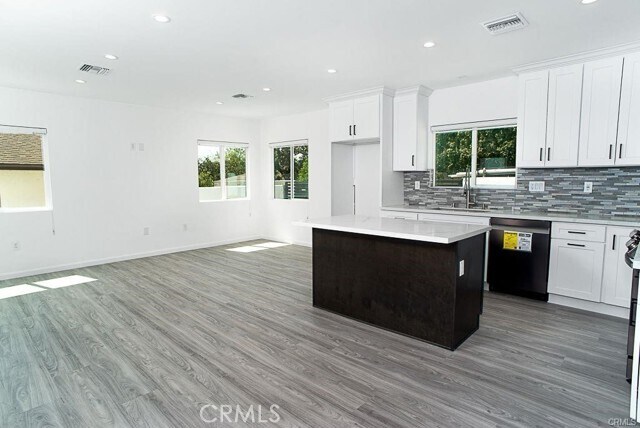 Foto del edificio - 627 E Harvard Rd