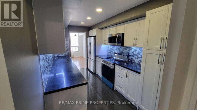 Photo du bâtiment - 4450 Tucana Ct