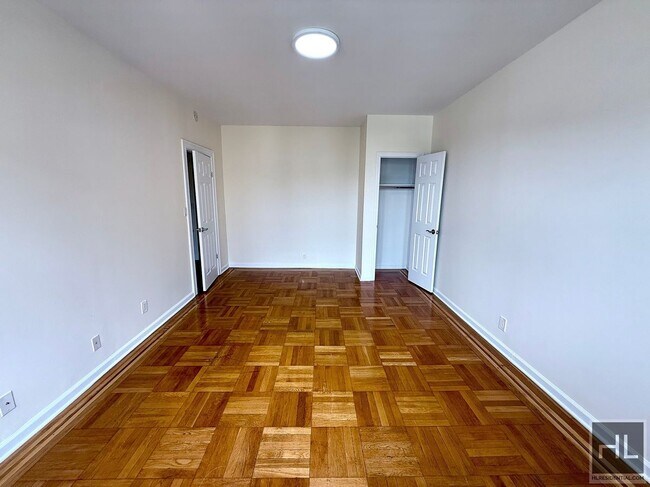 Building Photo - West 171st Street