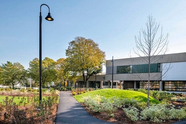 Foto del edificio - 1059 Broadway