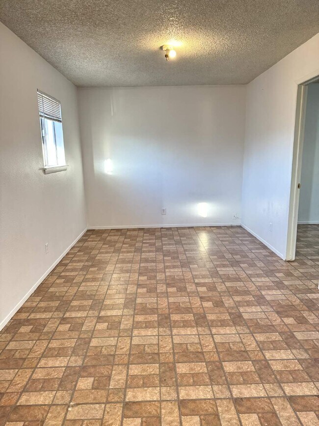 Foto del edificio - 7167 N Loop Dr