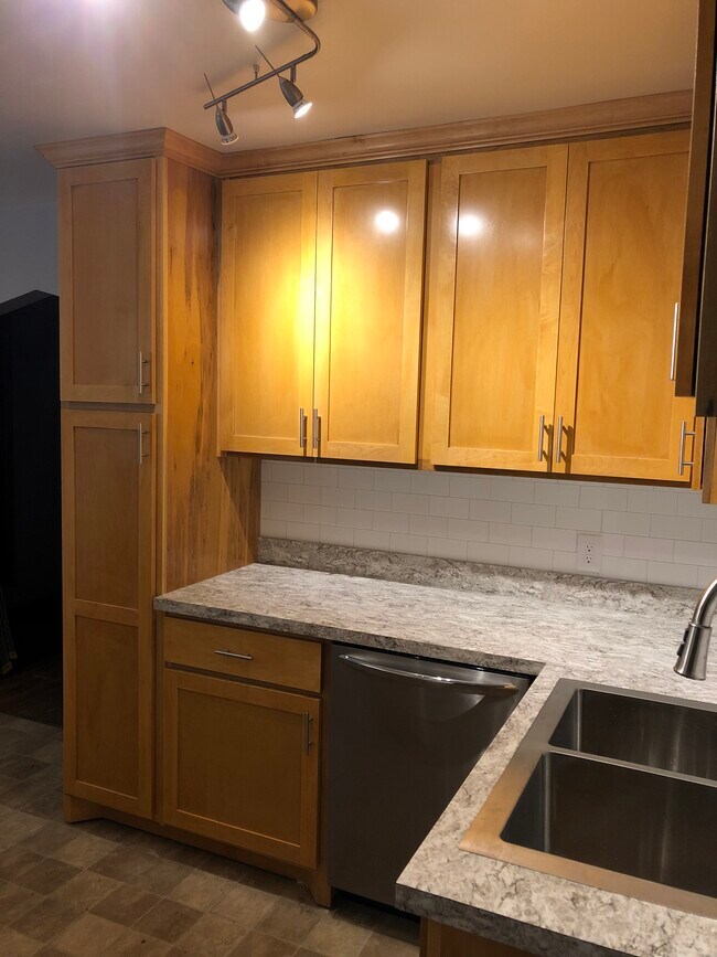 Foto del edificio - 4419 Cedar Ave S