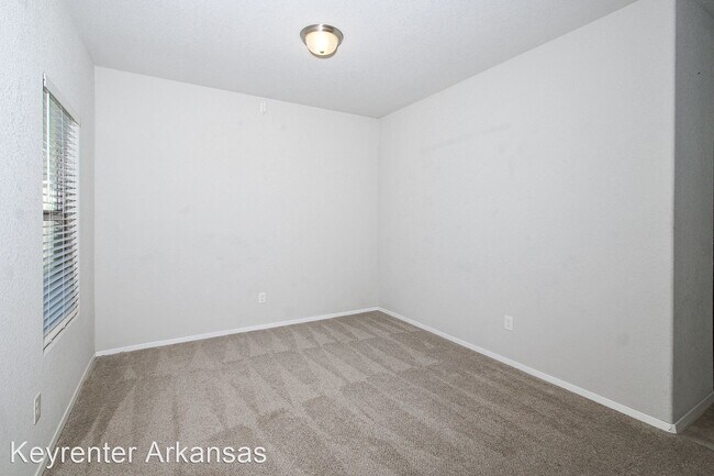 Foto del edificio - 3 br, 2.5 bath House - 2711 Wyandotte Ave