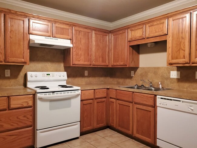 Building Photo - 1306 Powder River