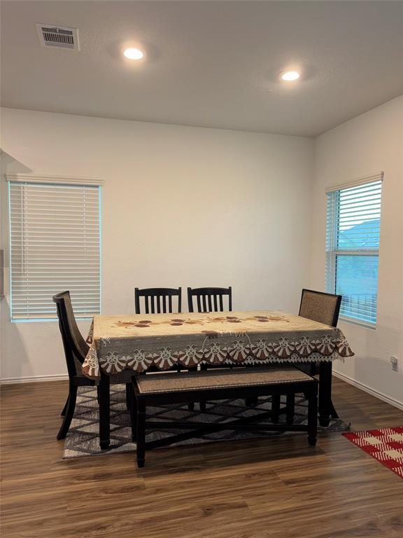 Foto del edificio - 1600 Cobblecrest Ln
