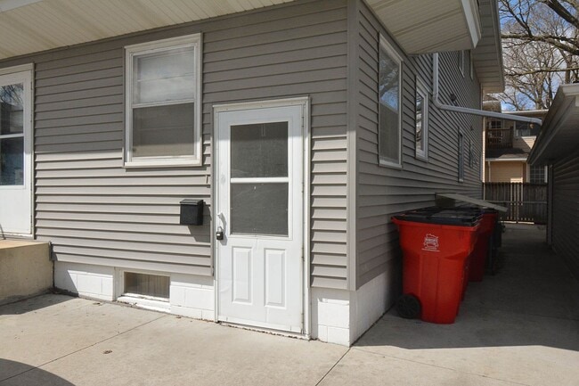 Foto del edificio - 619 2nd St NW