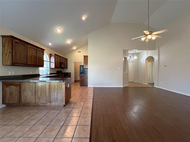 Building Photo - 5009 Royal Burgess Dr