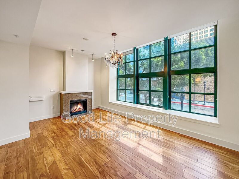 Foto principal - 700 W E St