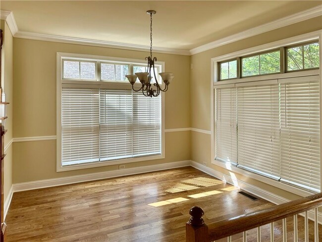 Building Photo - 10816 Ellicot Way