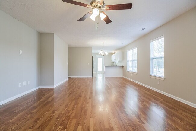 Foto del edificio - 3426 Cross Meadow Dr